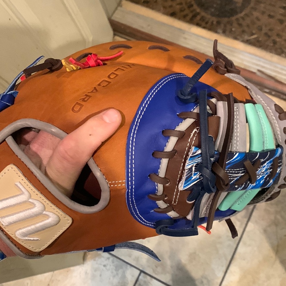 Marucci Wildcard firstbase mitt